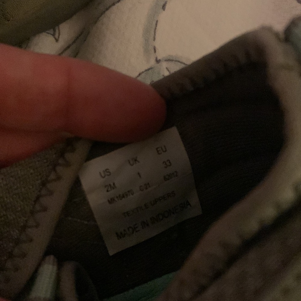 Merrell. Kids shoes. Size 2. - Picture 4 of 4